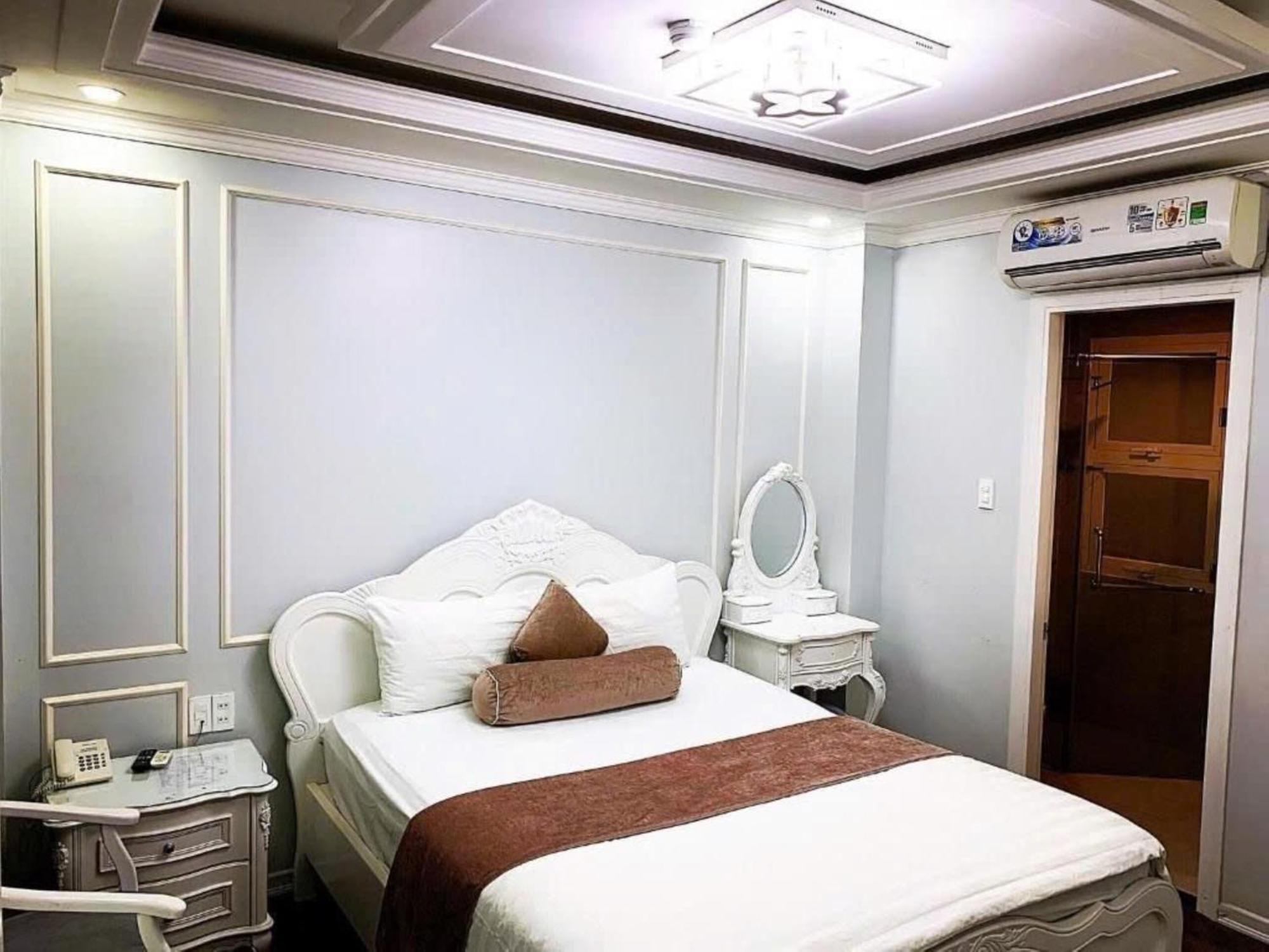 Khai Hung Hotel Binh Chanh Ho Chi Minh City Exterior photo